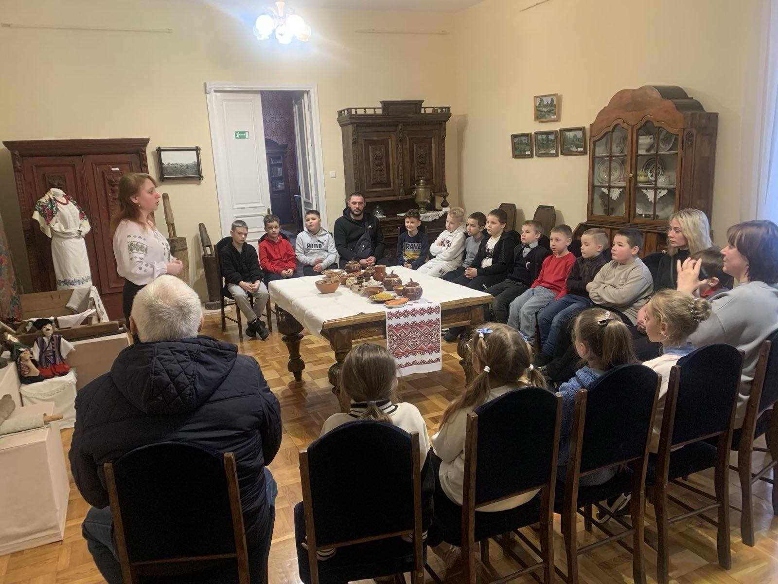 У музеї родини Косачів-Драгоманових тривають різдвяні майстер-класи «Різдво як у Косачів»