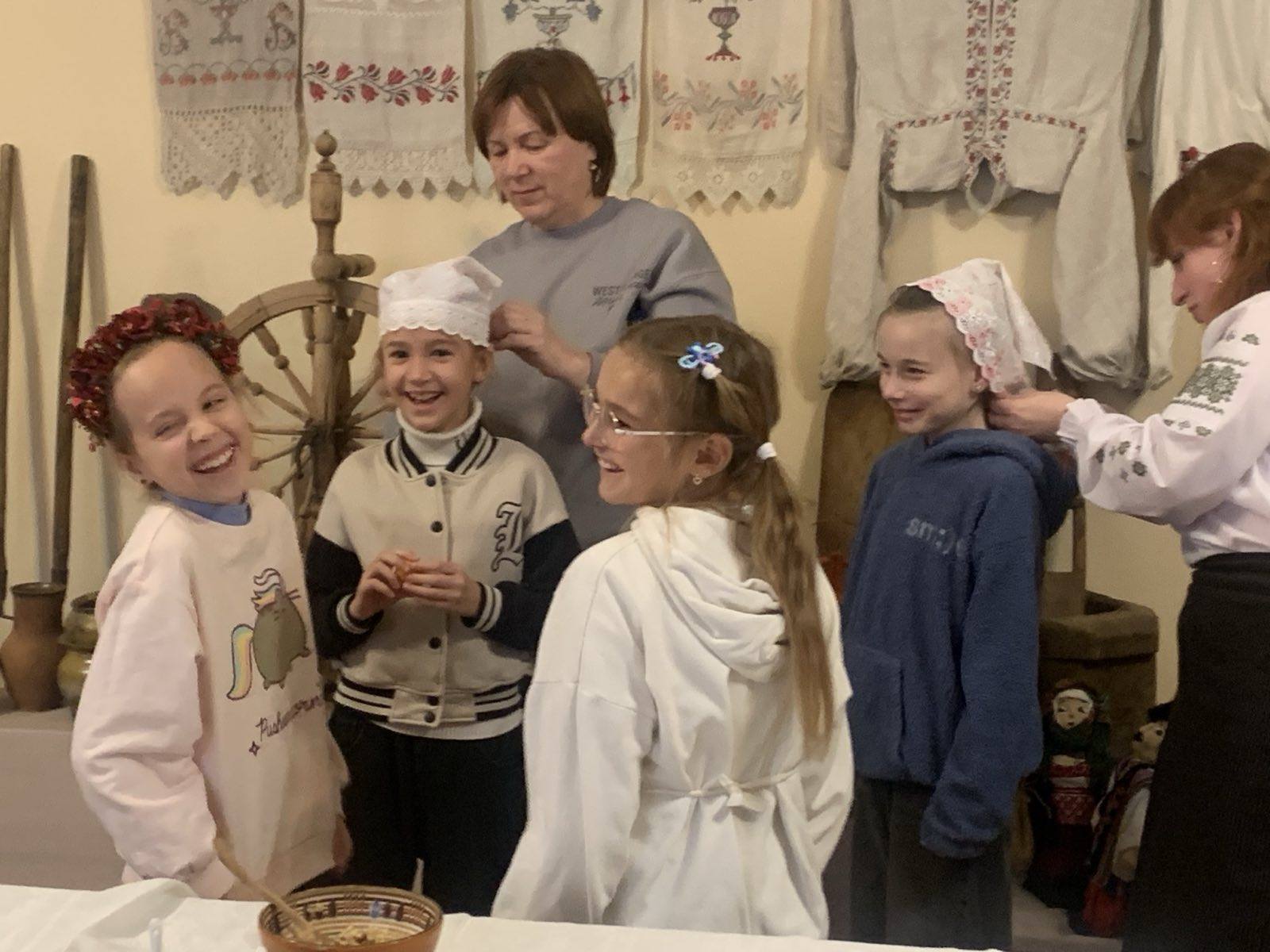 У музеї родини Косачів-Драгоманових тривають різдвяні майстер-класи «Різдво як у Косачів»