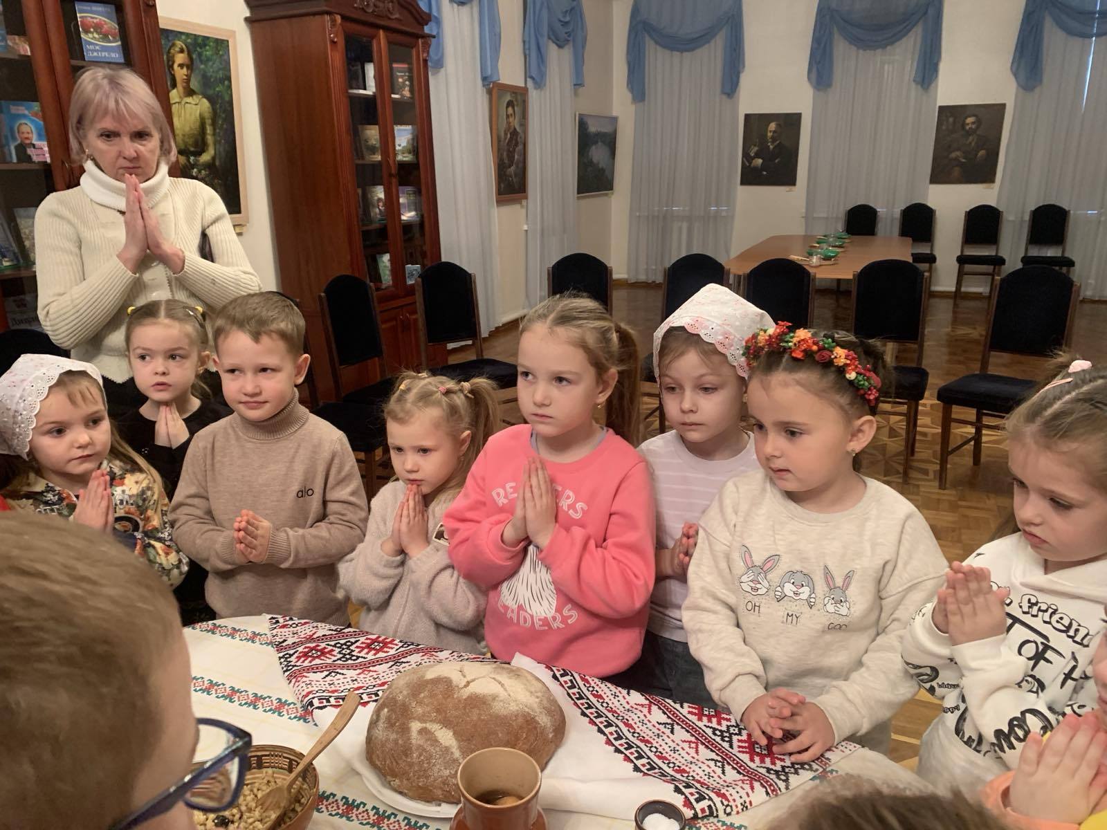 У музеї родини Косачів-Драгоманових тривають різдвяні майстер-класи «Різдво як у Косачів»