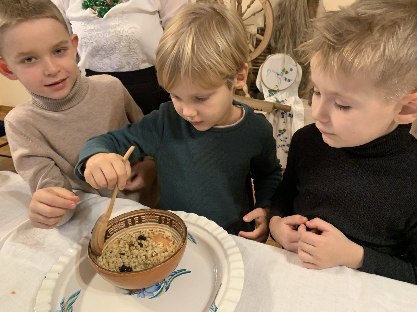 У музеї родини Косачів-Драгоманових тривають різдвяні майстер-класи «Різдво як у Косачів»