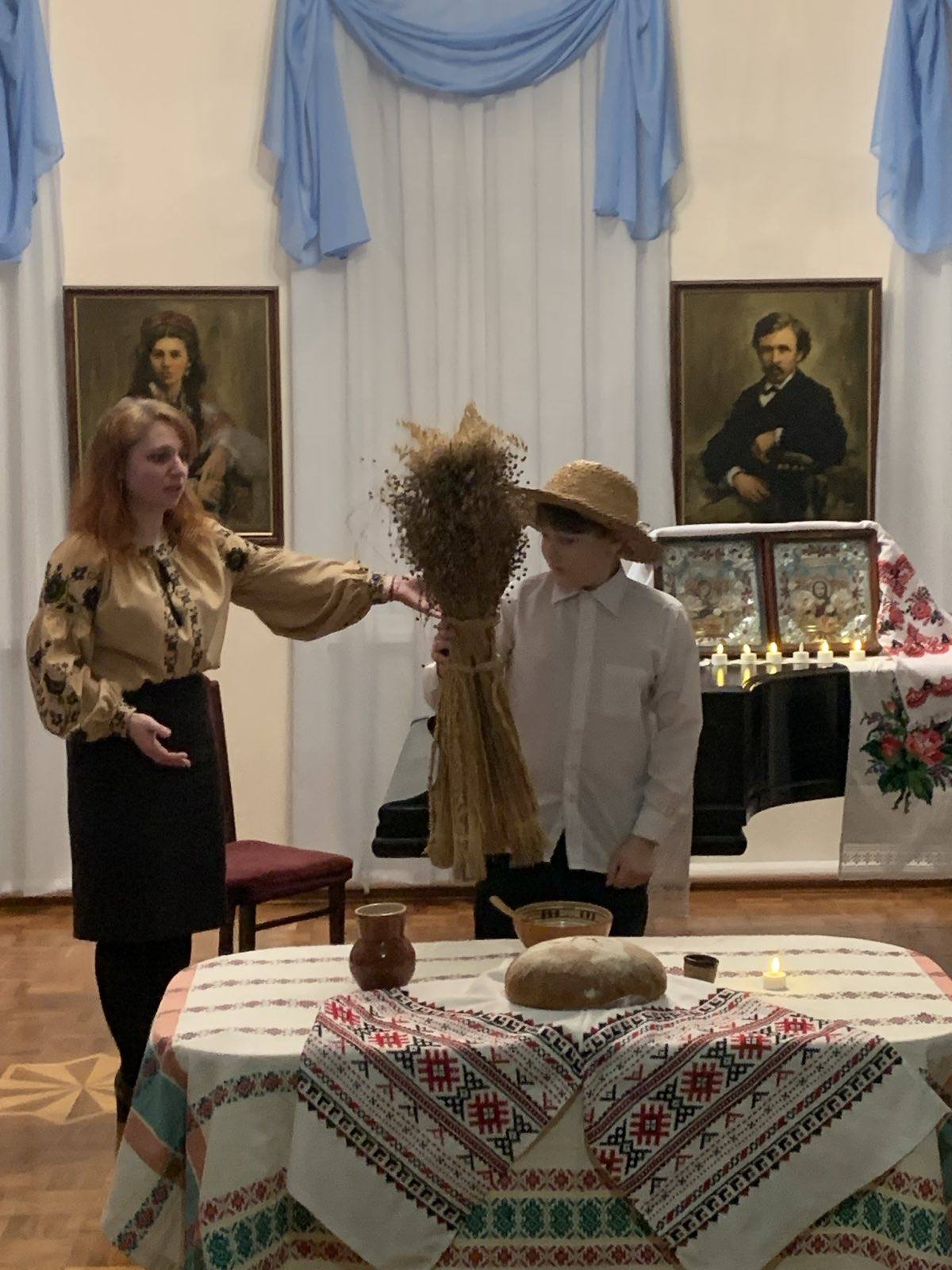 У музеї родини Косачів-Драгоманових тривають різдвяні майстер-класи «Різдво як у Косачів»