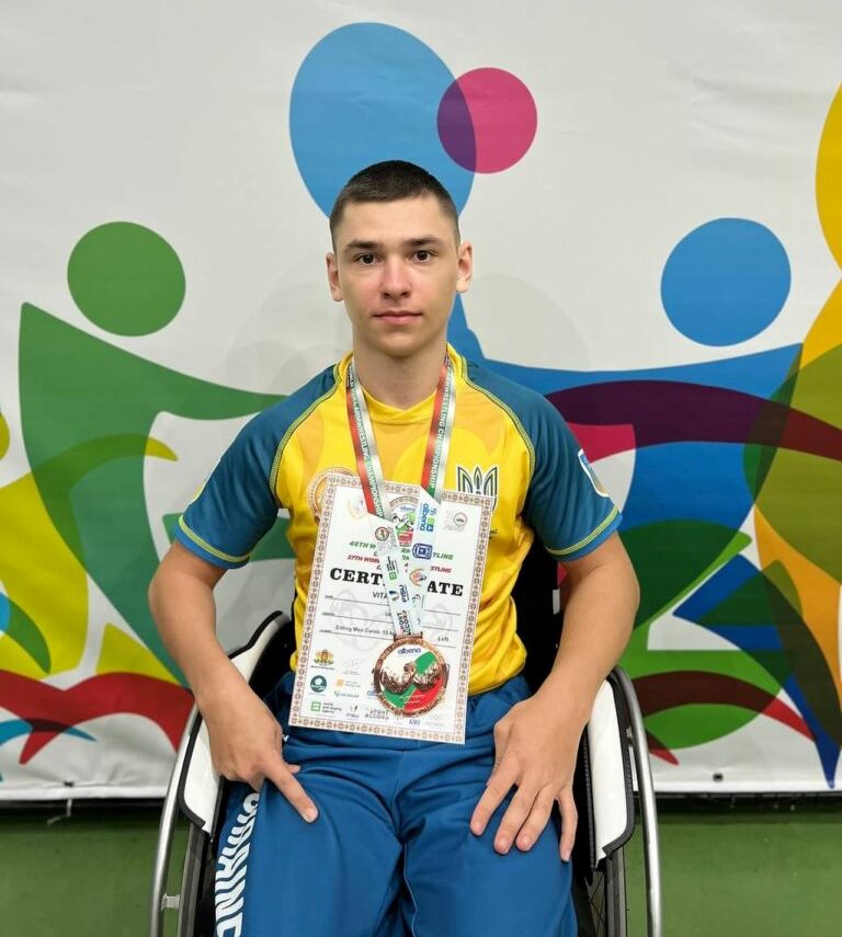 Звягельські спортсмени Віталій Ліньов та Ілля Косянчук отримали високі спортивні звання