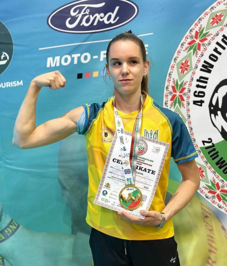 Звягельські спортсмени Віталій Ліньов та Ілля Косянчук отримали високі спортивні звання