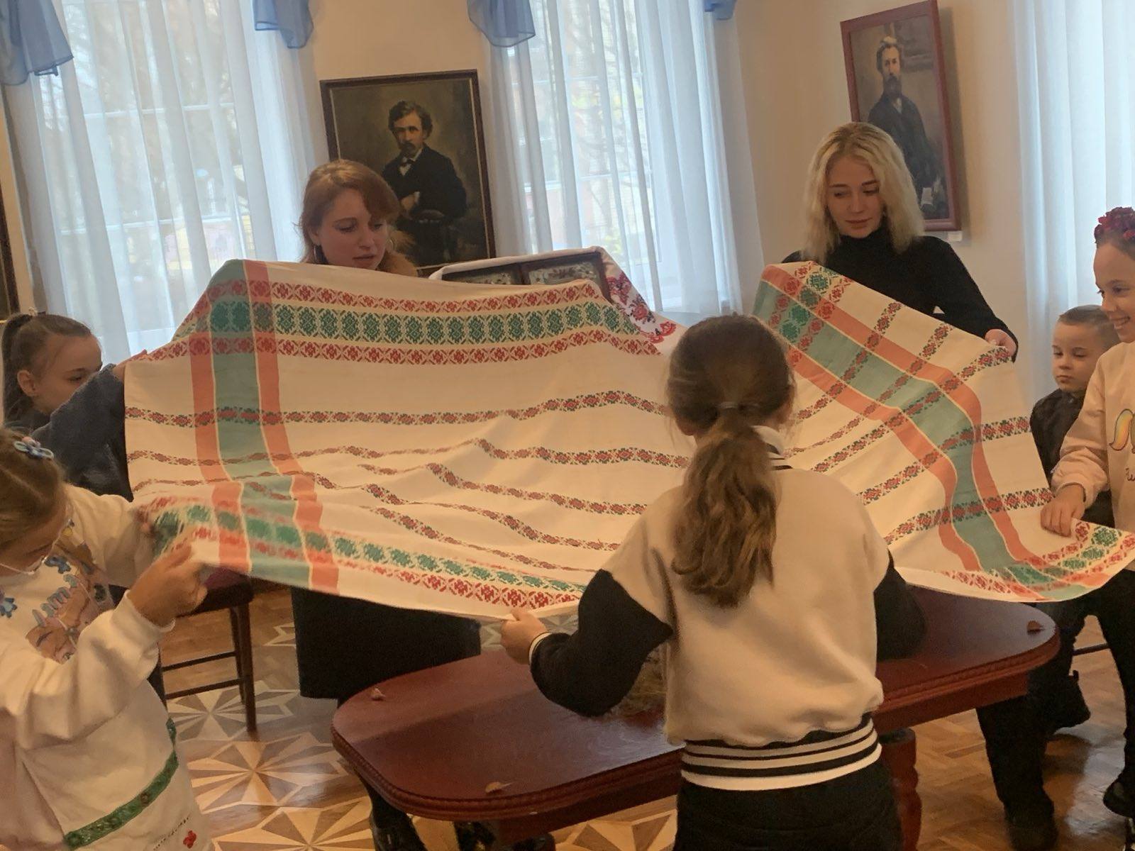 У музеї родини Косачів-Драгоманових тривають різдвяні майстер-класи «Різдво як у Косачів»