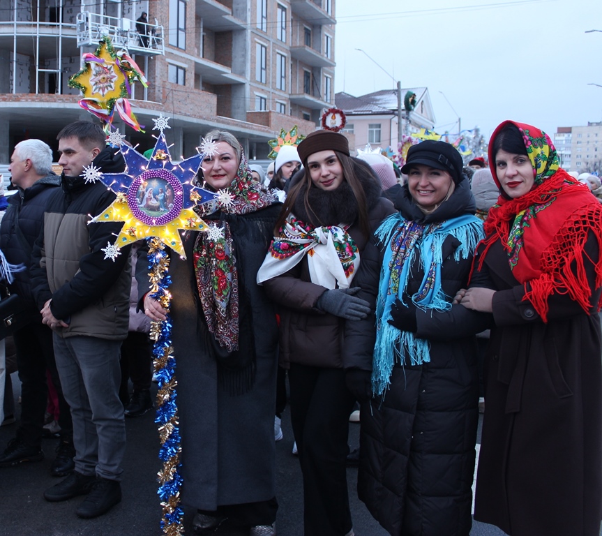 У Звягелі відбулась Різдвяна хода вертепів «Звягель колядує з вірою й добром»