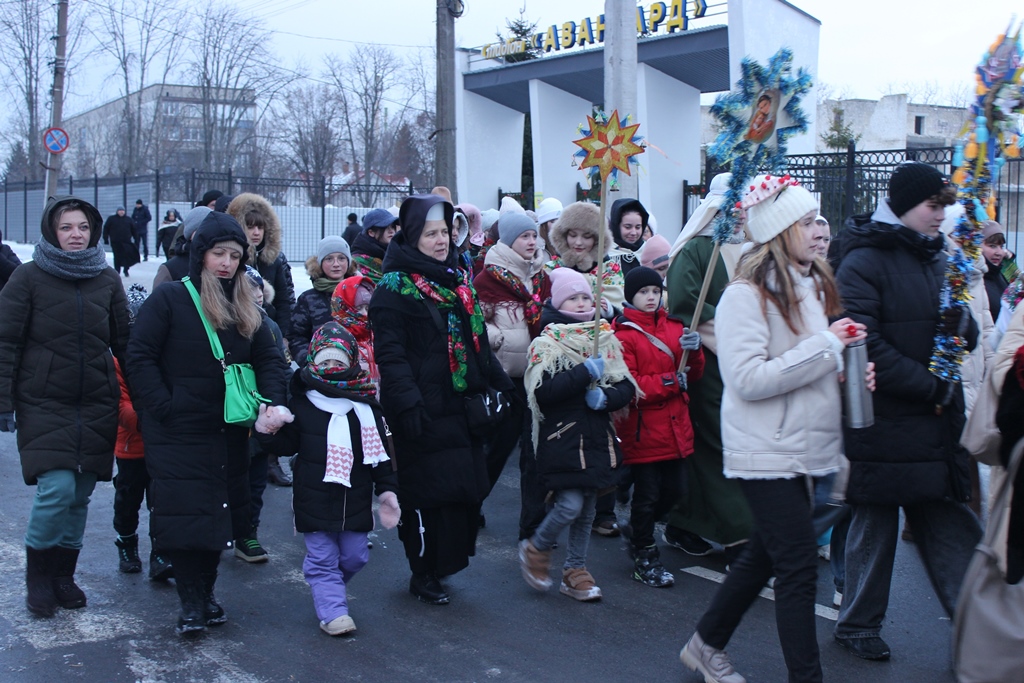 У Звягелі відбулась Різдвяна хода вертепів «Звягель колядує з вірою й добром»