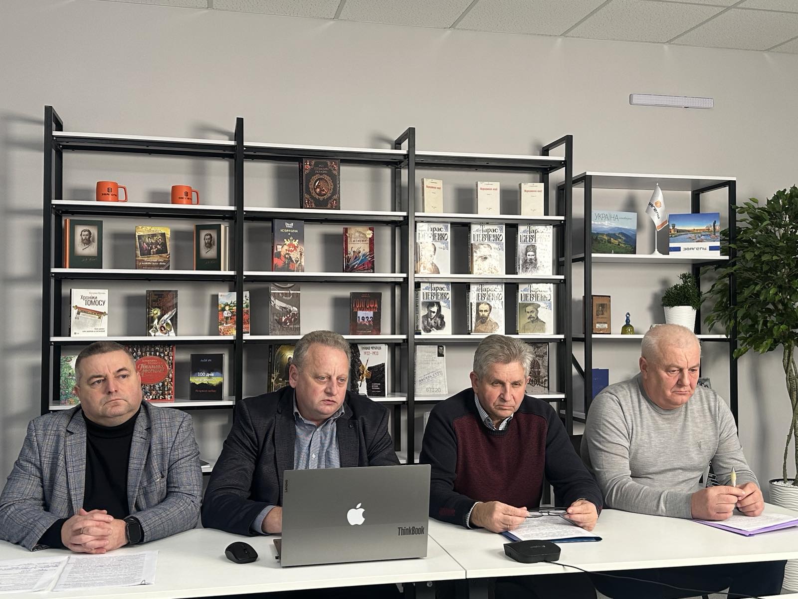 Відбувся підсумковий етер з начальником відділу з питань охорони здоров`я та медичного забезпечення міської ради Віталієм Скаковським та керівниками комунальних закладів охорони здоров`я