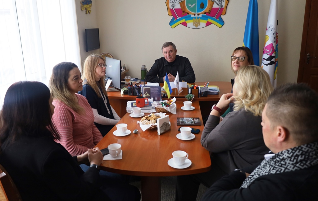 Візит представників фонду Marta до Звягельської громадb