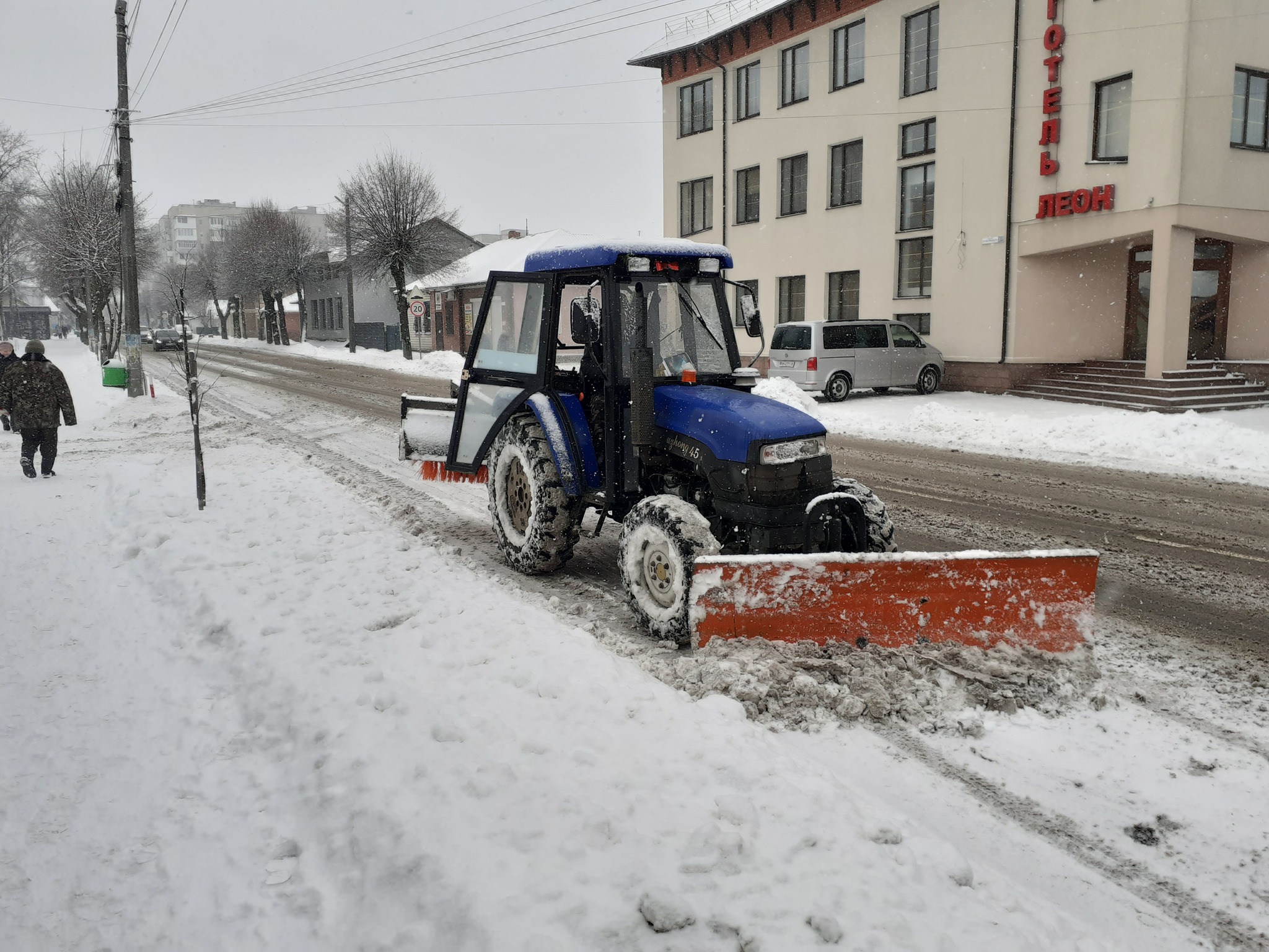 Звягельська громада долає складні погодні умови