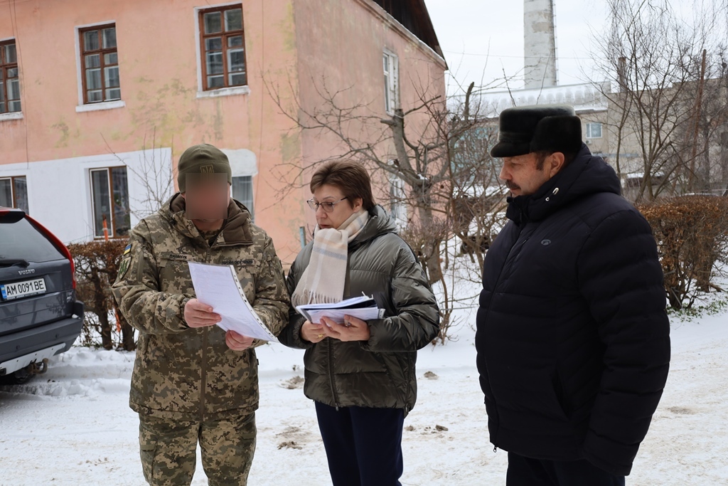 Звягель передав дрони на фронт