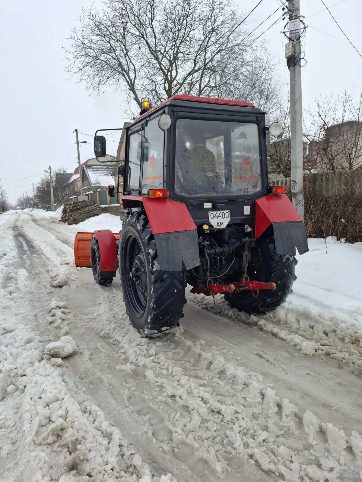 Комунальні служби Звягеля працюють над подоланням наслідків негоди