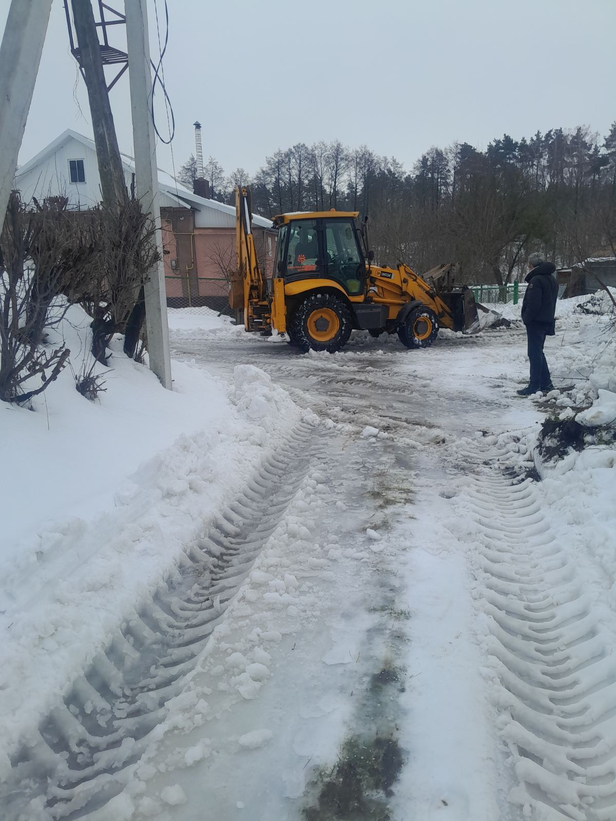 Комунальні служби Звягеля працюють над подоланням наслідків негоди