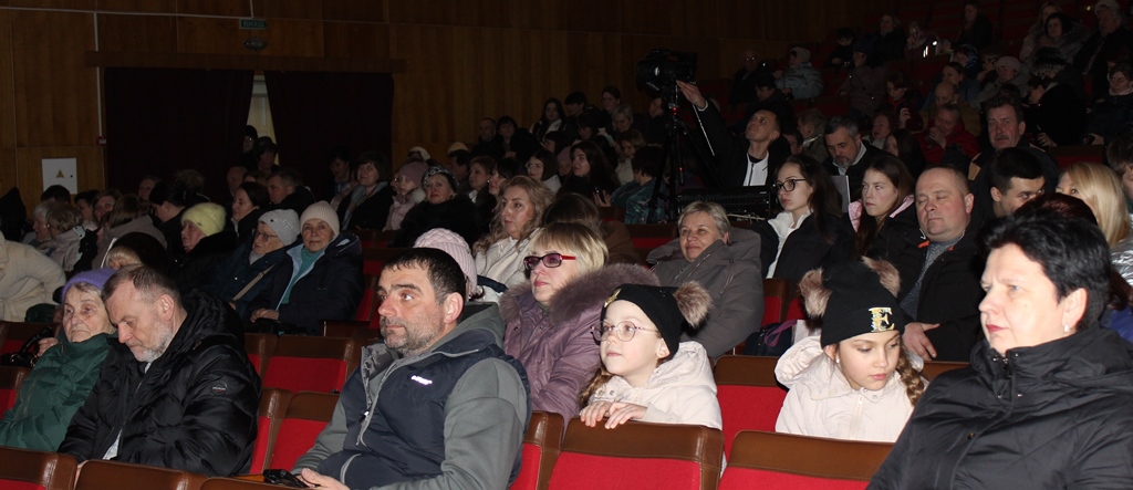 У Звягелі відбулася прем’єра вистави «Блакитна троянда» за твором Лесі Українки