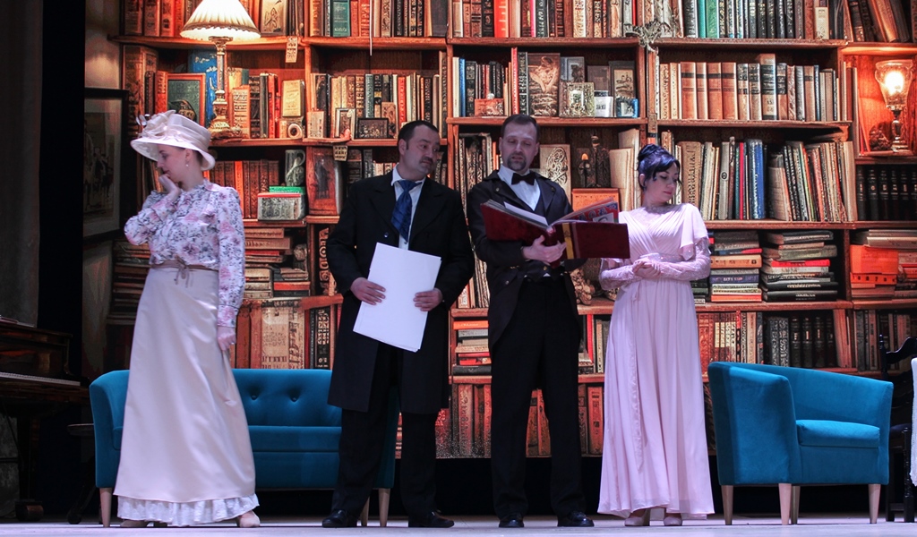 У Звягелі відбулася прем’єра вистави «Блакитна троянда» за твором Лесі Українки