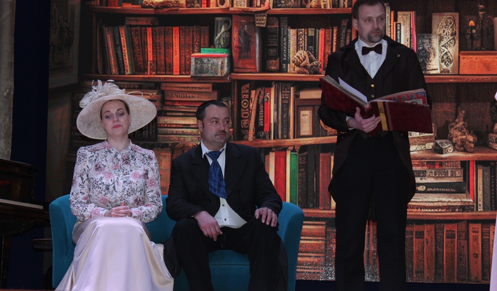 У Звягелі відбулася прем’єра вистави «Блакитна троянда» за твором Лесі Українки