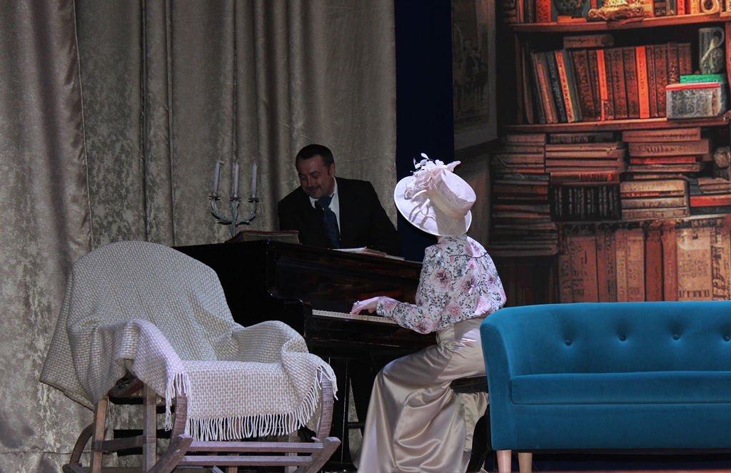 У Звягелі відбулася прем’єра вистави «Блакитна троянда» за твором Лесі Українки