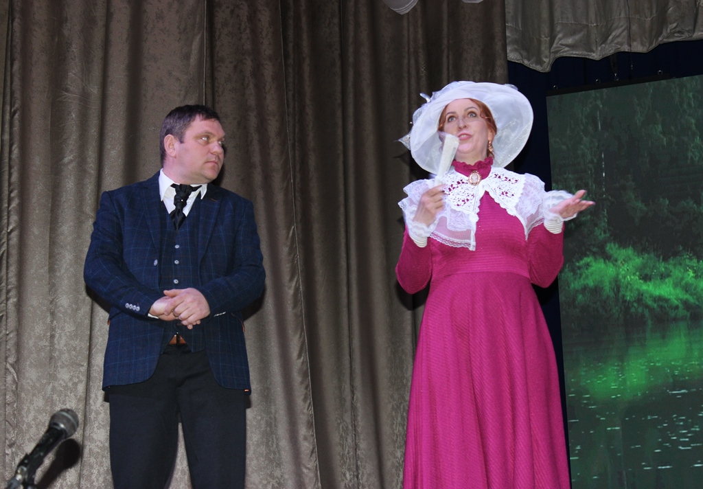 У Звягелі відбулася прем’єра вистави «Блакитна троянда» за твором Лесі Українки