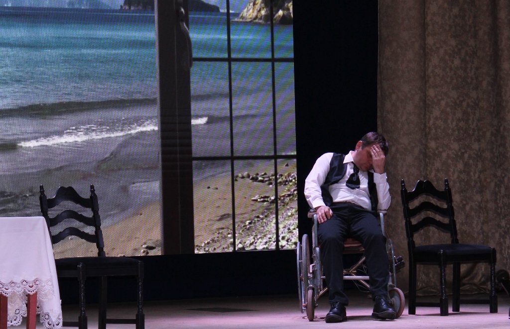 У Звягелі відбулася прем’єра вистави «Блакитна троянда» за твором Лесі Українки