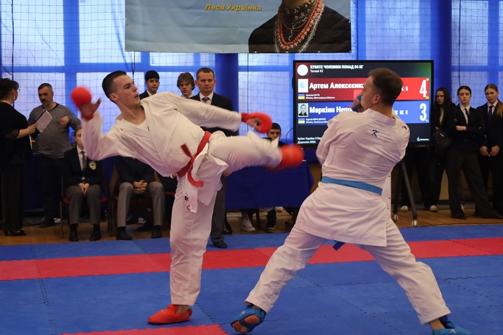 У Звягелі вперше відбулися офіційні всеукраїнські змагання з карате