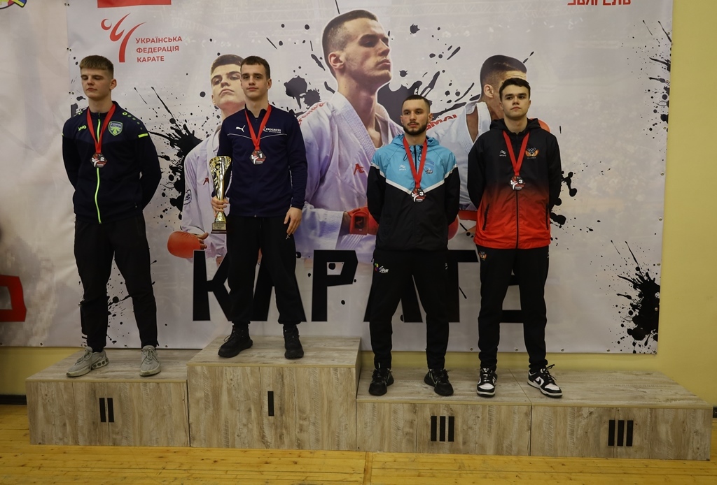 У Звягелі вперше відбулися офіційні всеукраїнські змагання з карате