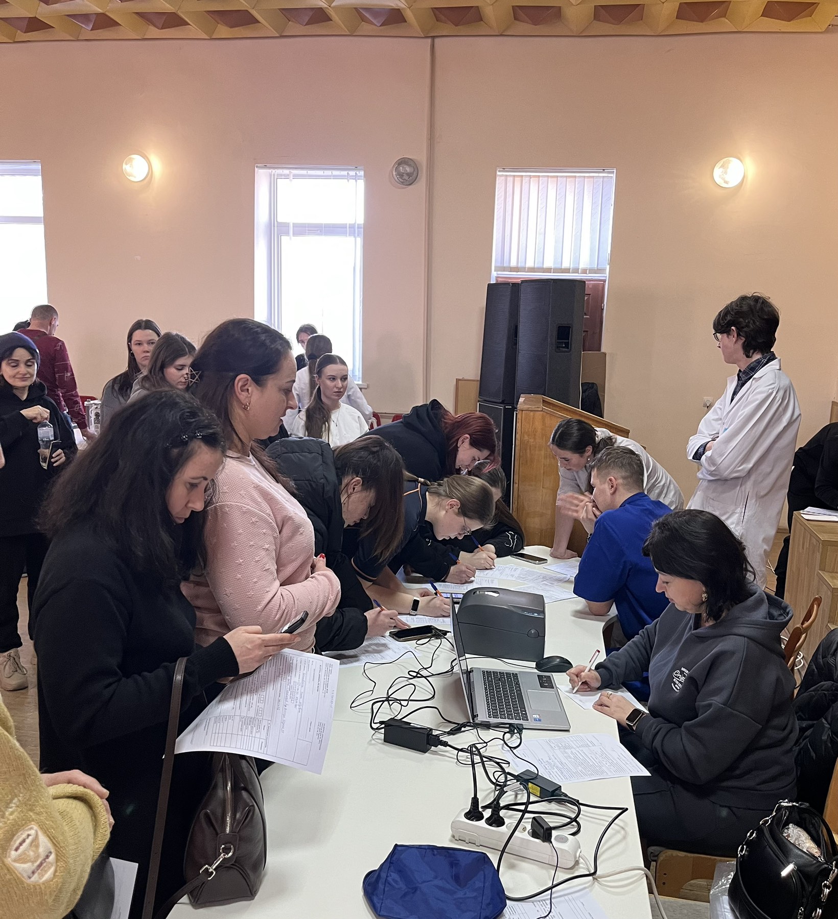 У Звягелі відбувся виїзний забір донорської крові: 92 людини подарували шанс на життя