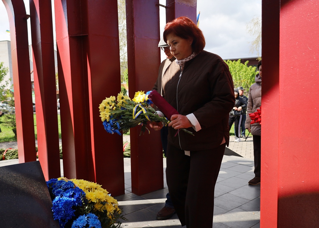 Пам’ятаємо заради майбутнього: у Звягелі відбулися заходи до роковин Чорнобиля