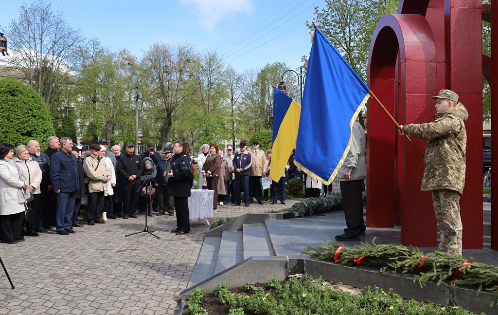 Пам’ятаємо заради майбутнього: у Звягелі відбулися заходи до роковин Чорнобиля
