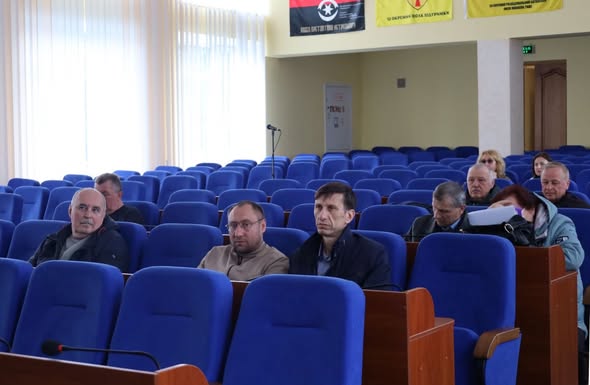 Про недопущення шкідливого обрізання дерев у громаді