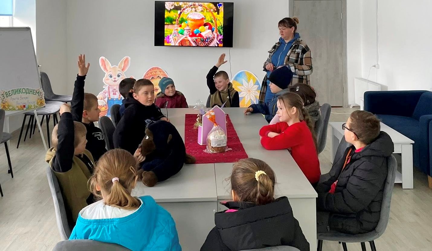 Великодні традиції, що об’єднують: у бібліопросторах громади відбулися святкові заходи