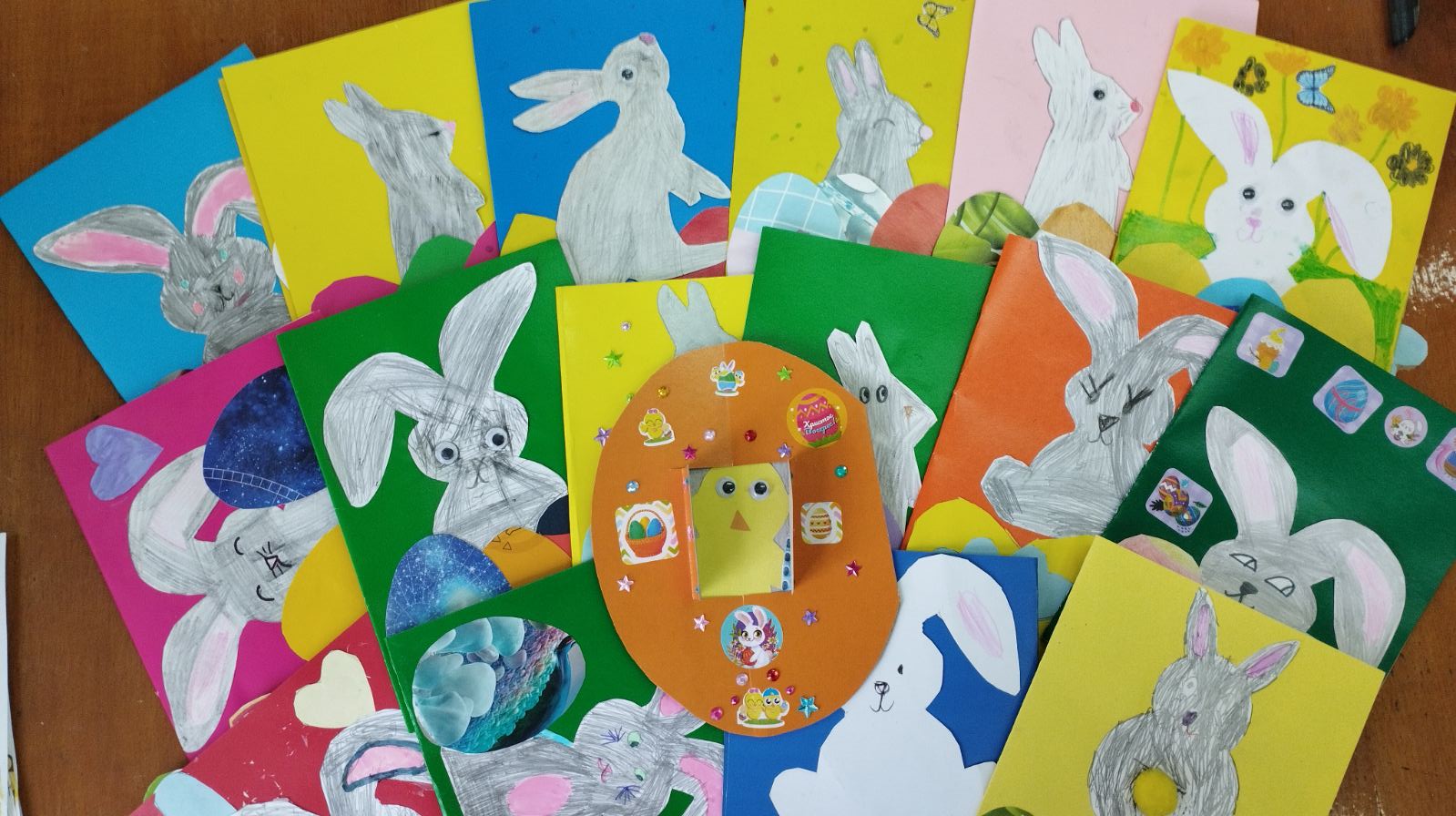 «Великодній кошик для ЗСУ» об’єднав освітян та учнів