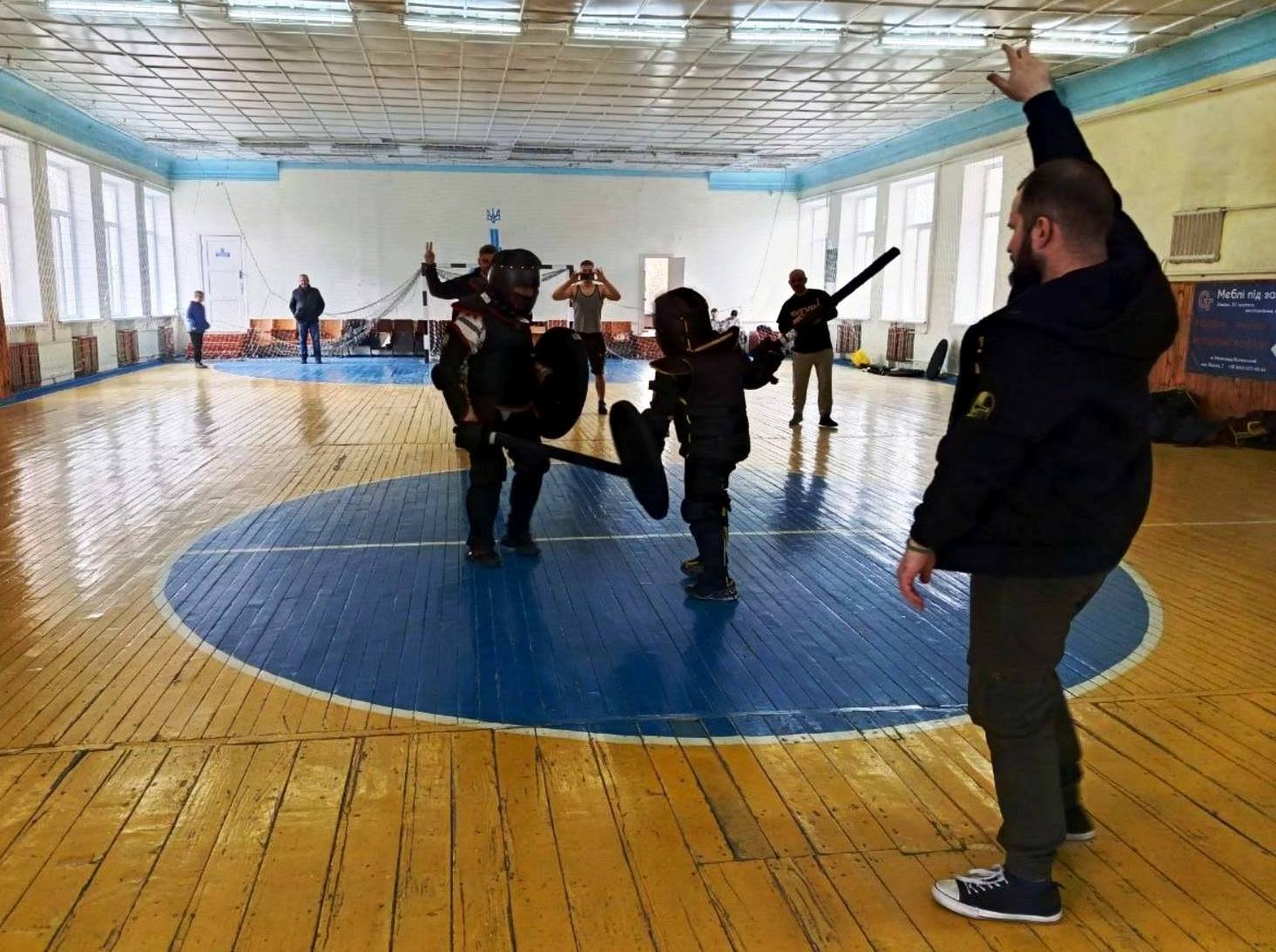 Сталь гартується змалечку: У Звягелі вперше пройшов турнір із середньовічного бою серед дітей