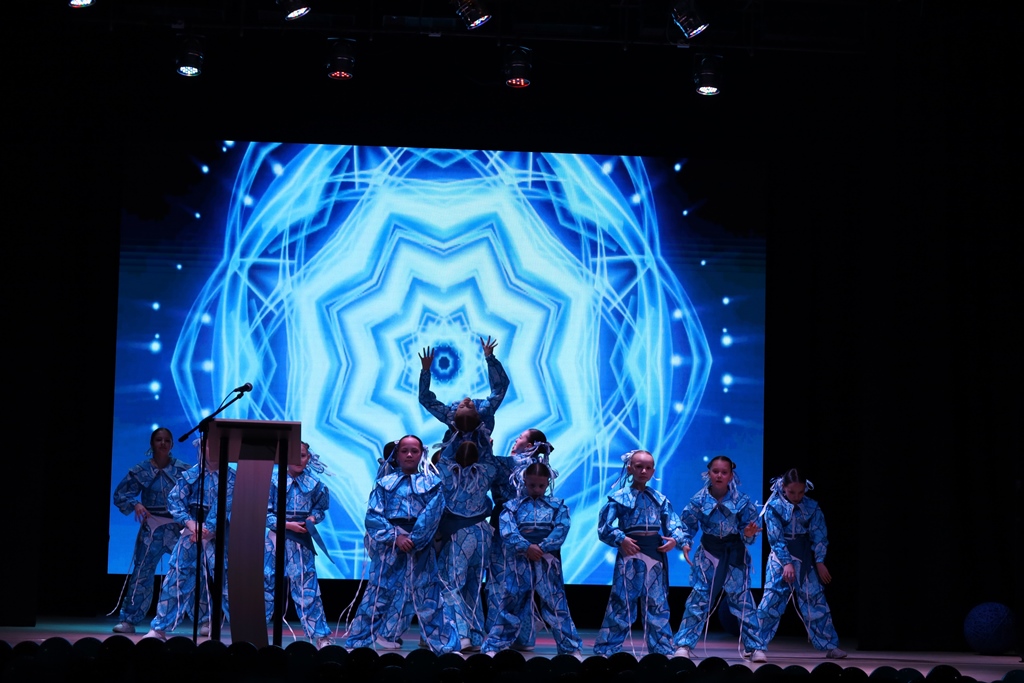 У Звягелі відбулося урочисте закриття Всеукраїнського шкільного чемпіонату з дебатів