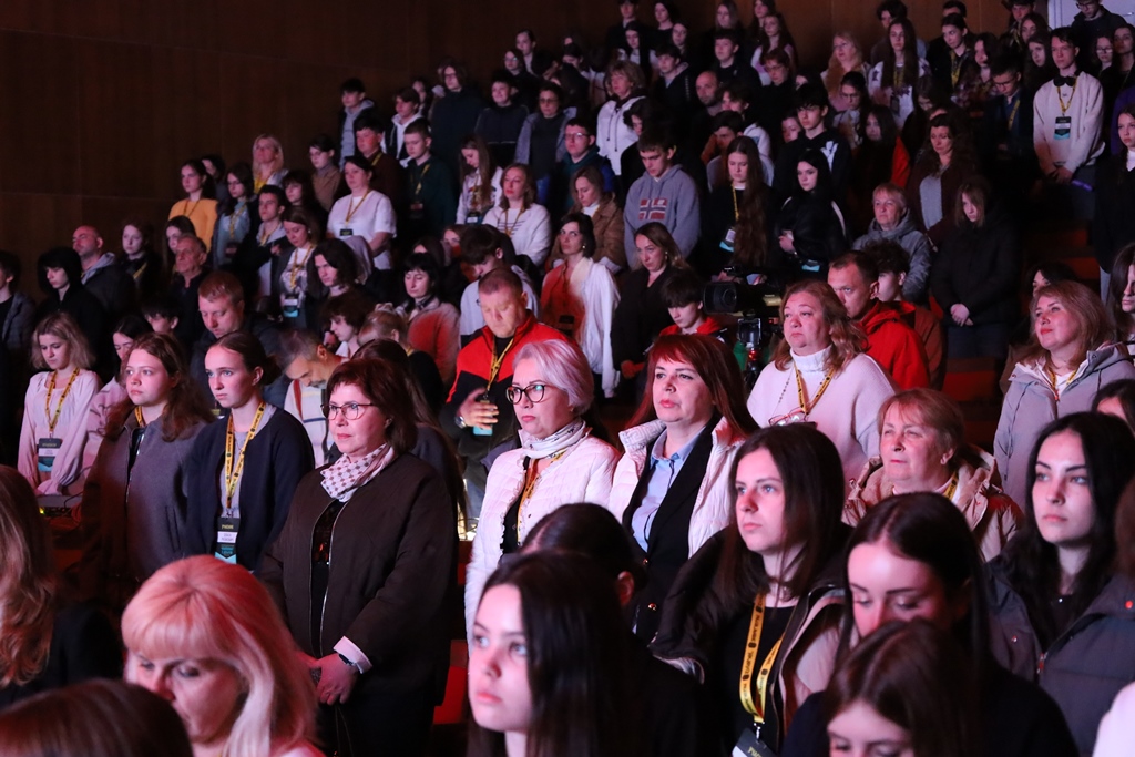 У Звягелі відбулося урочисте закриття Всеукраїнського шкільного чемпіонату з дебатів