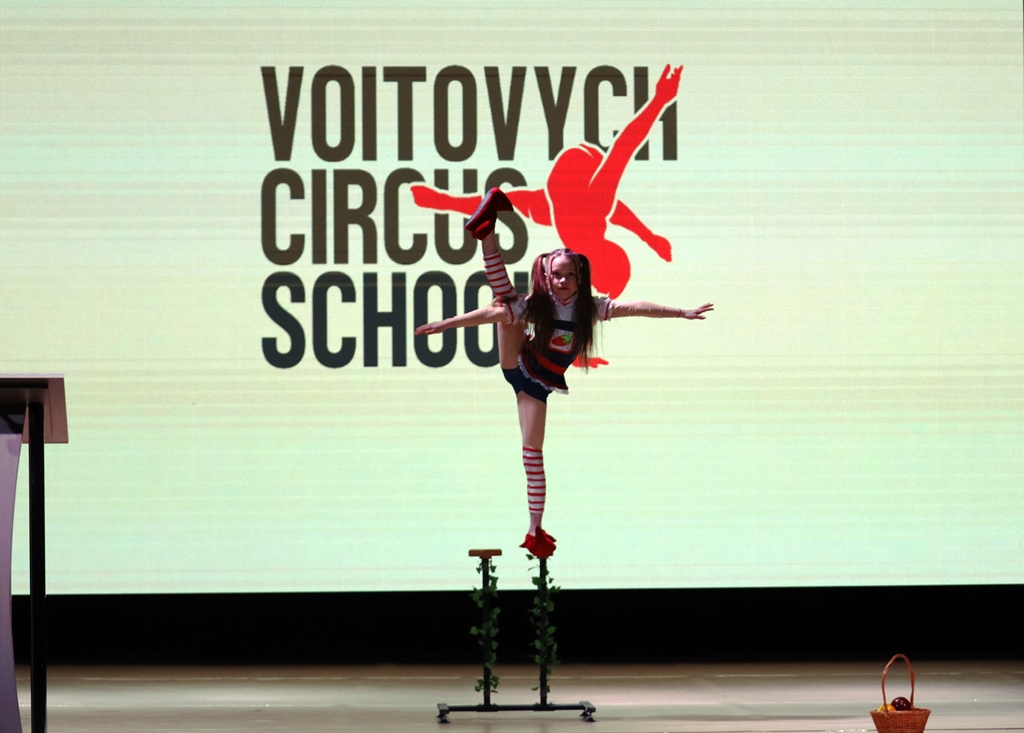 У Звягелі відбулося урочисте закриття Всеукраїнського шкільного чемпіонату з дебатів