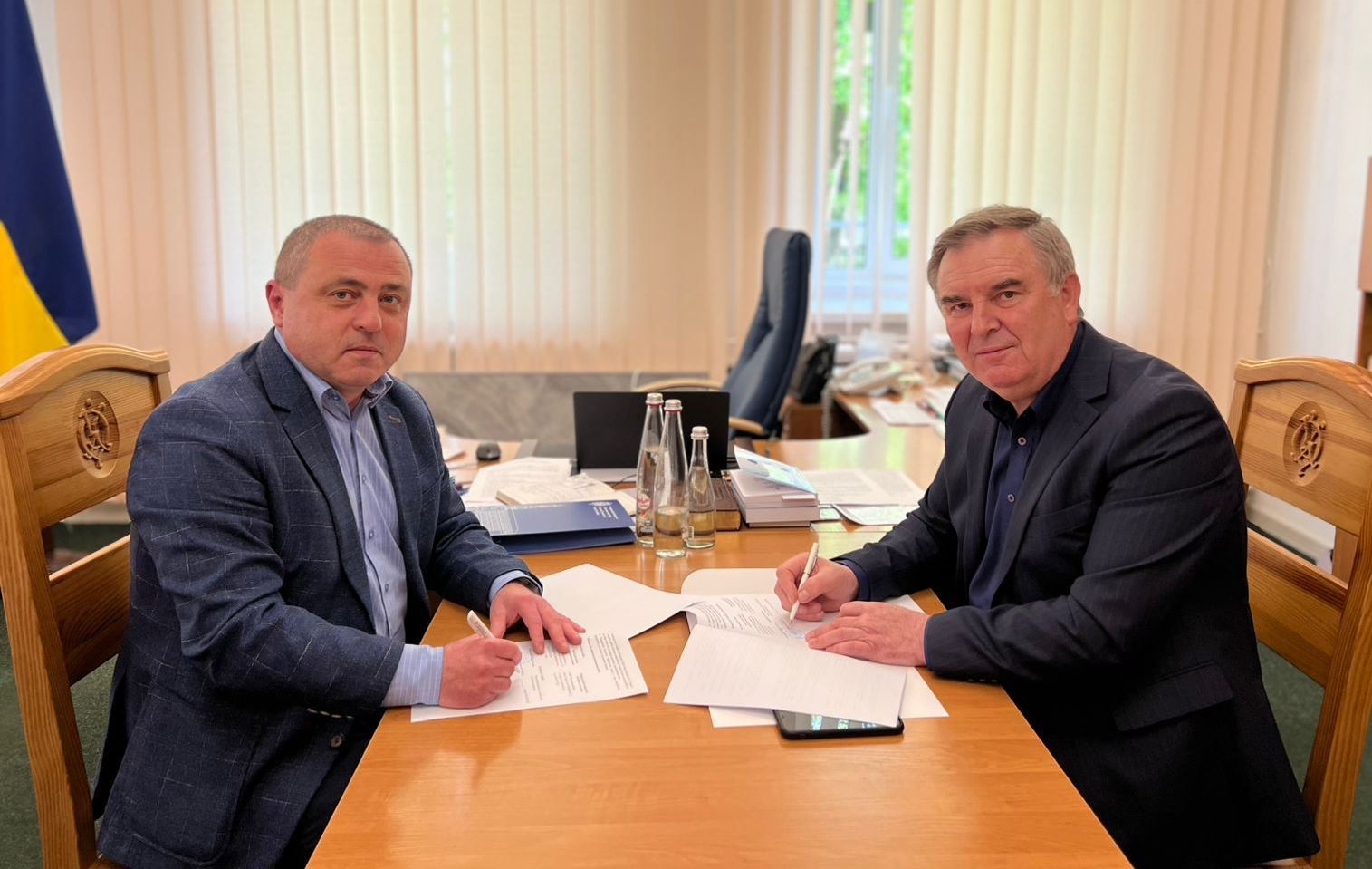 Звягель зміцнює духовний фундамент освіти: підписано Меморандум про співпрацю з Острозькою академією