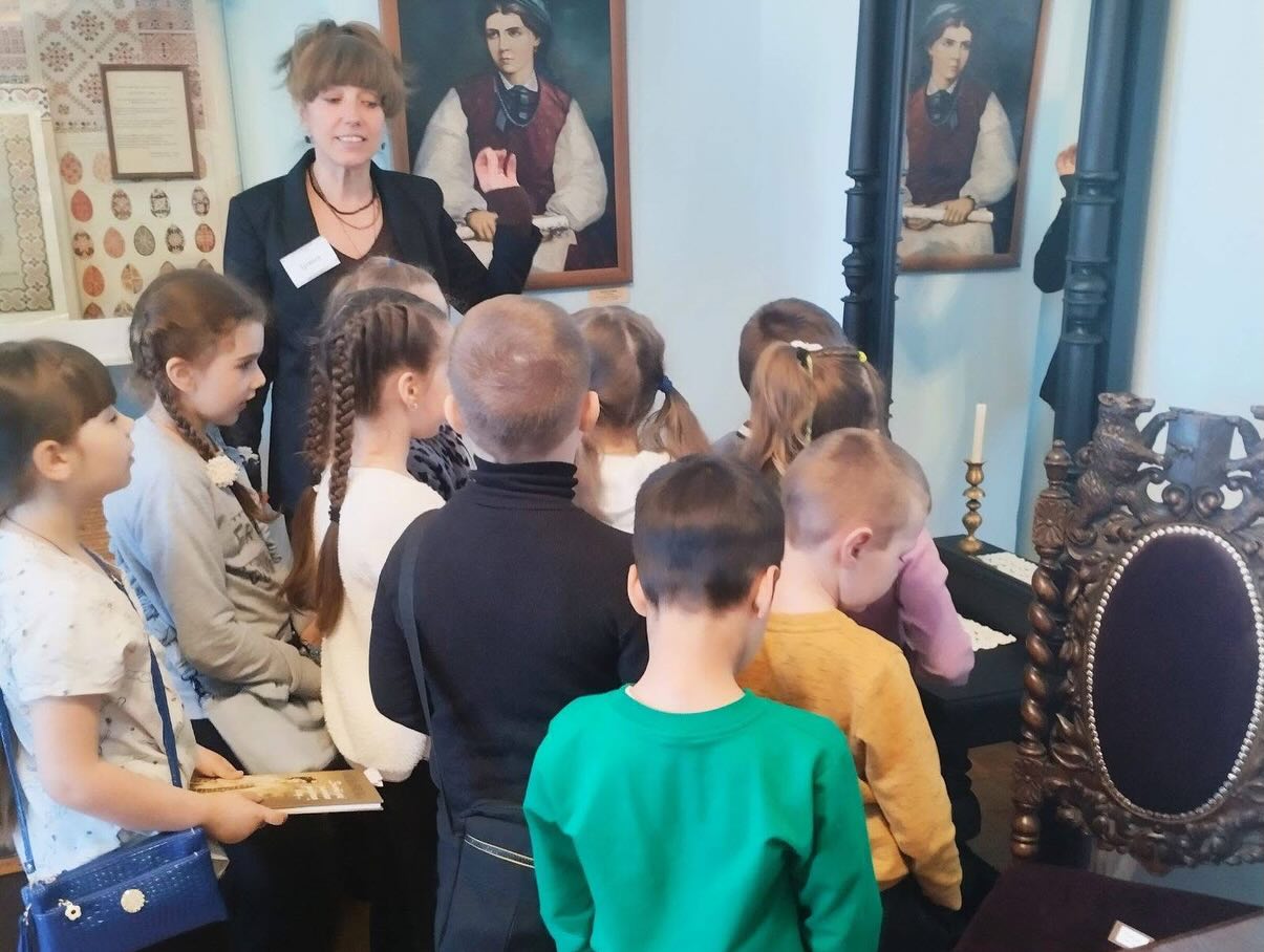 “Мамине тепло в оселі Косачів»