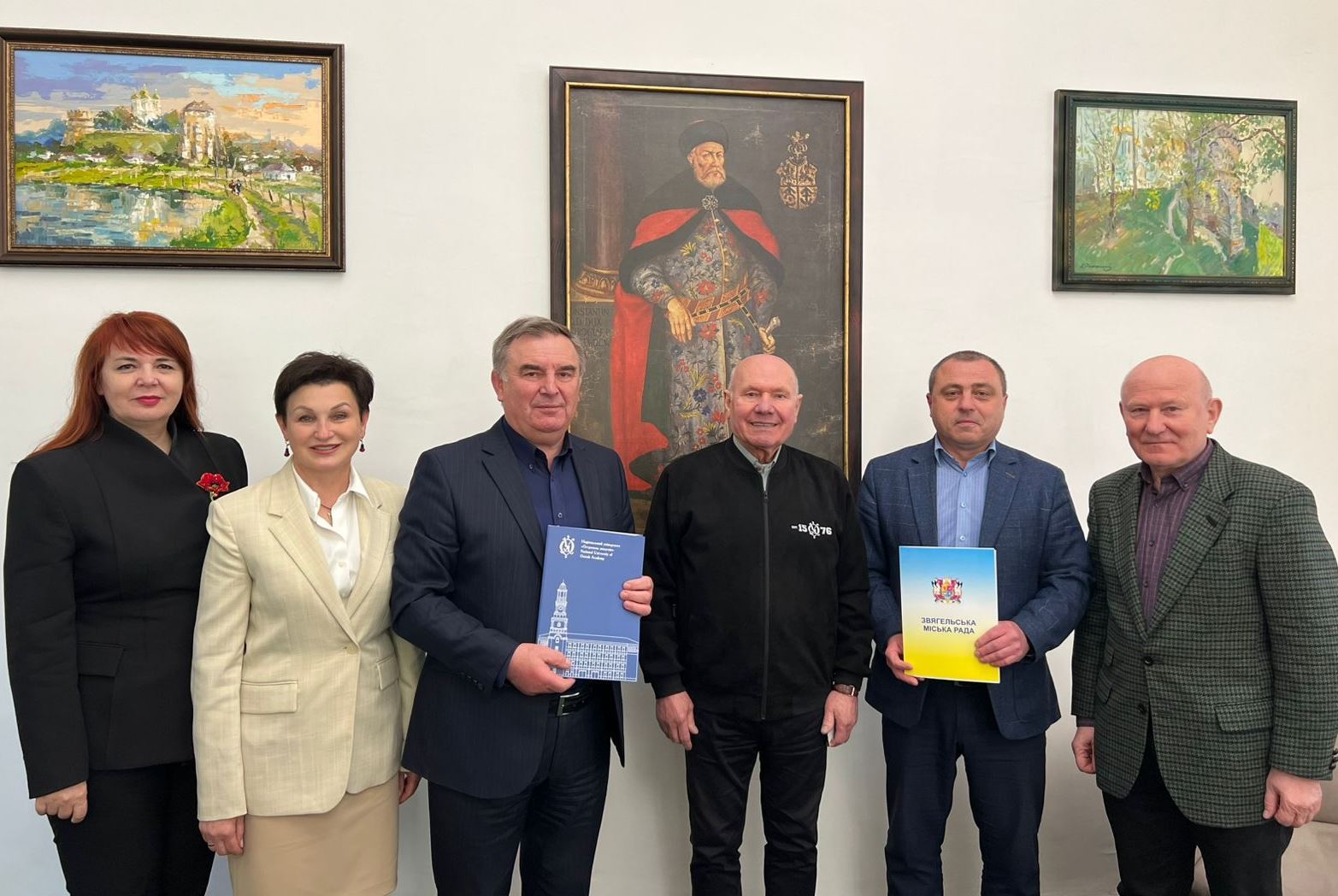 Звягель зміцнює духовний фундамент освіти: підписано Меморандум про співпрацю з Острозькою академією
