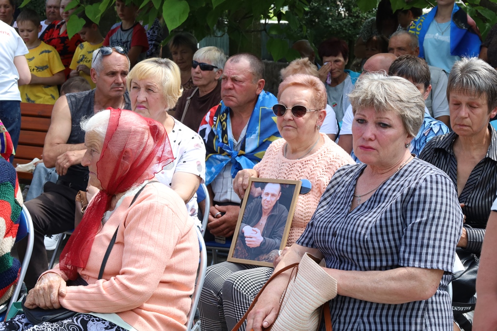 У Звягелі відкрили пам’ятний меморіал «Крила надії», присвячений зниклим безвісти Захисникам і Захисницям України