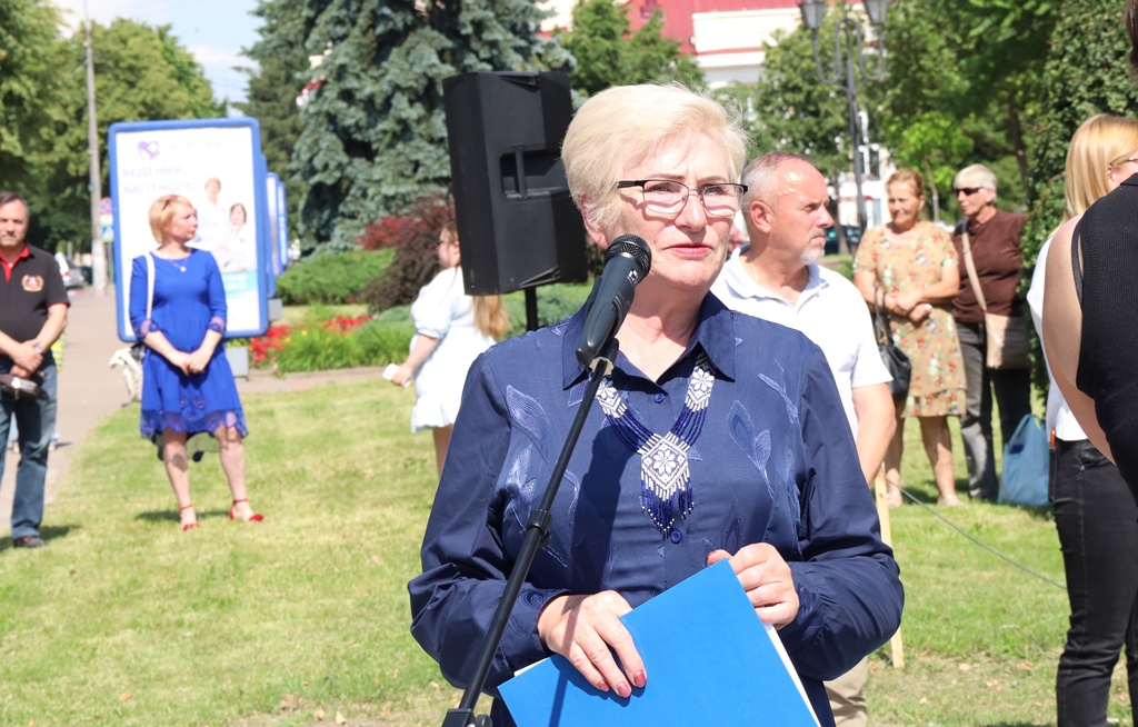 У Звягелі відкрили пам’ятний меморіал «Крила надії», присвячений зниклим безвісти Захисникам і Захисницям України