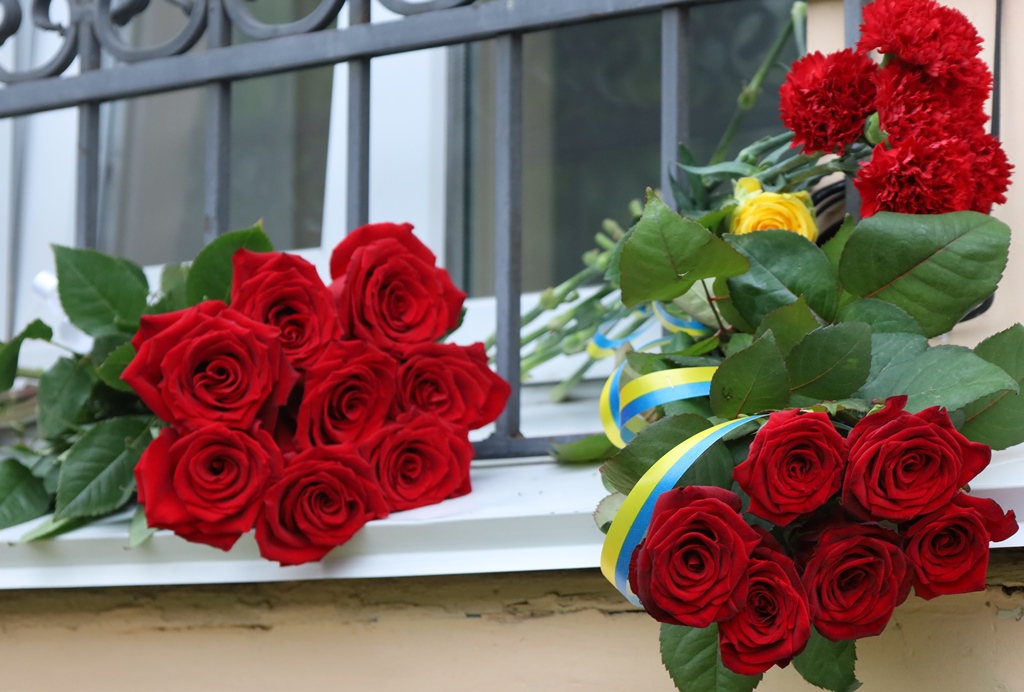 У Звягелі відкрили меморіальні дошки Василю Неуку та Валентину Вітренку