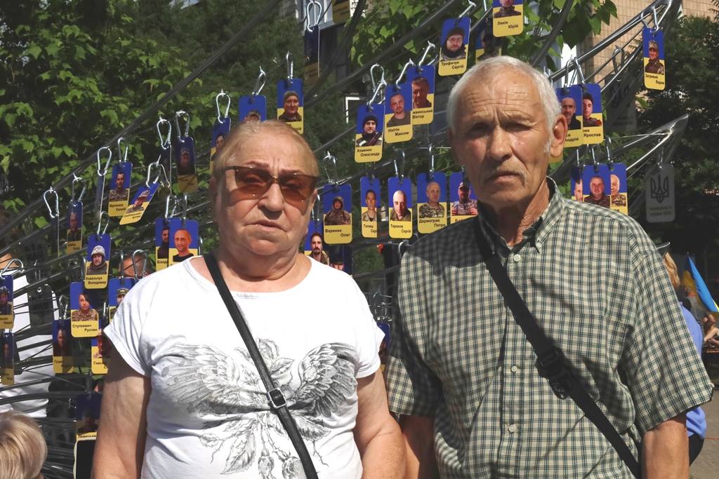 У Звягелі відкрили пам’ятний меморіал «Крила надії», присвячений зниклим безвісти Захисникам і Захисницям України