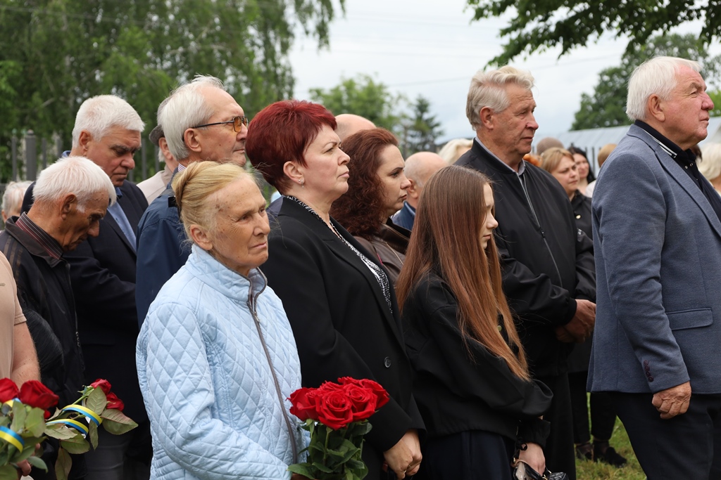 У Звягелі відкрили меморіальні дошки Василю Неуку та Валентину Вітренку
