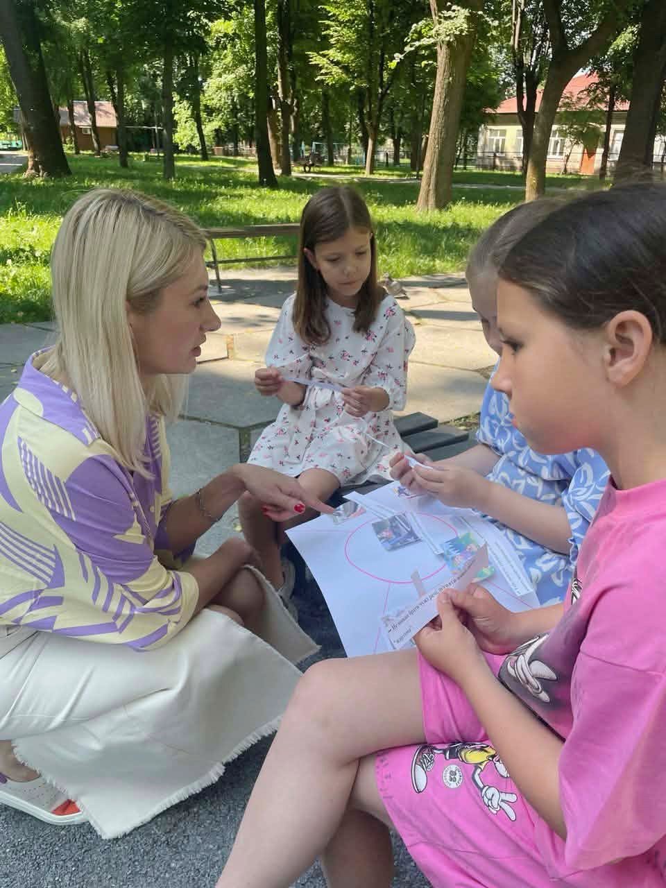 Безпечне літо: для юних звягелян провели пізнавальні заходи з безпеки та відповідальної поведінки