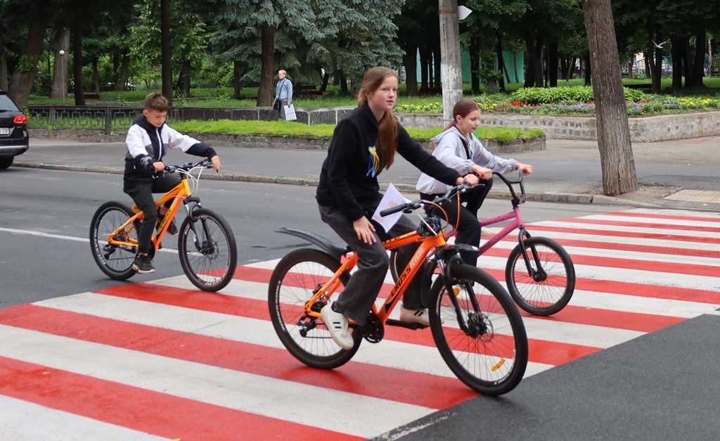 У Звягелі відбувся дитячий велопробіг до Дня міста