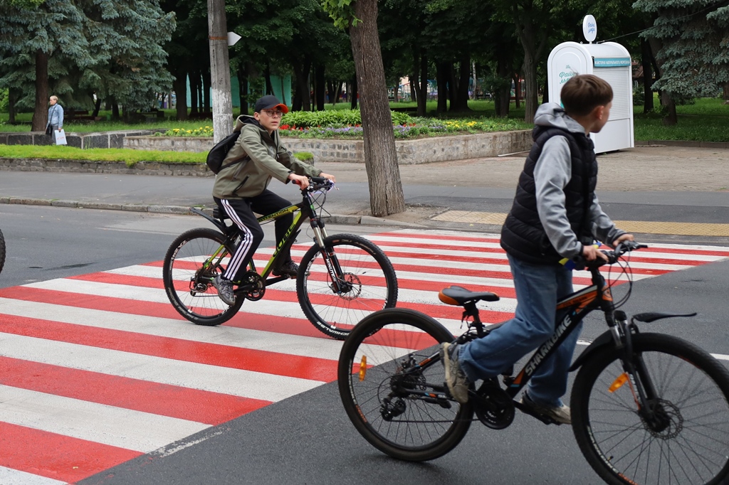 У Звягелі відбувся дитячий велопробіг до Дня міста