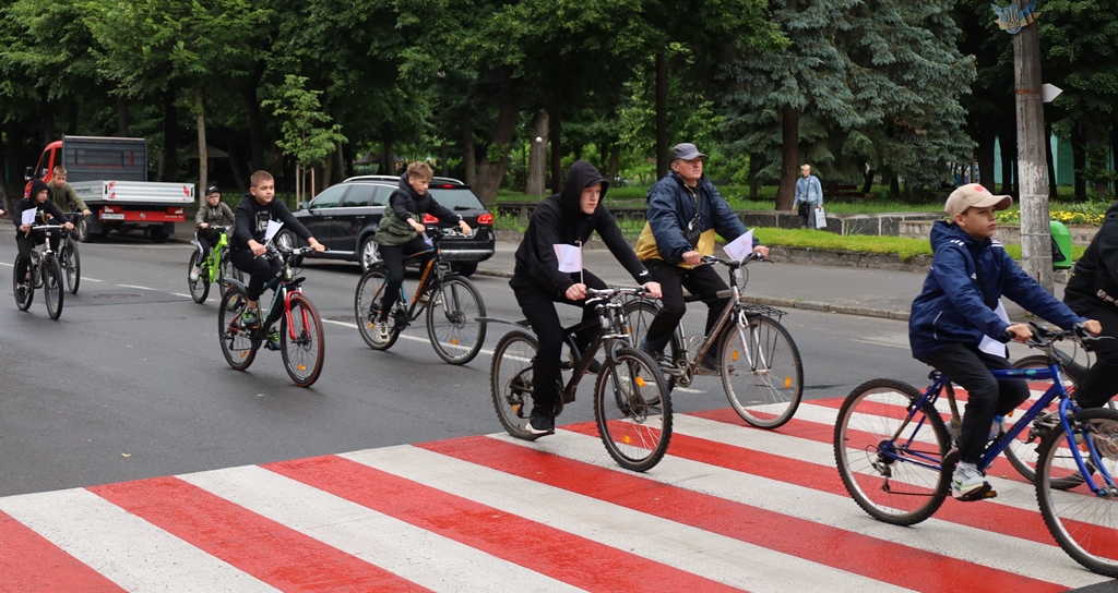 У Звягелі відбувся дитячий велопробіг до Дня міста
