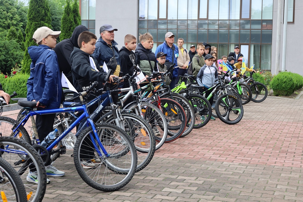 У Звягелі відбувся дитячий велопробіг до Дня міста