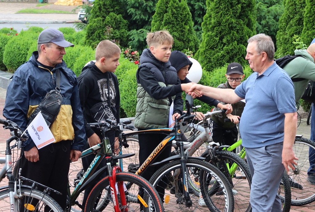 У Звягелі відбувся дитячий велопробіг до Дня міста