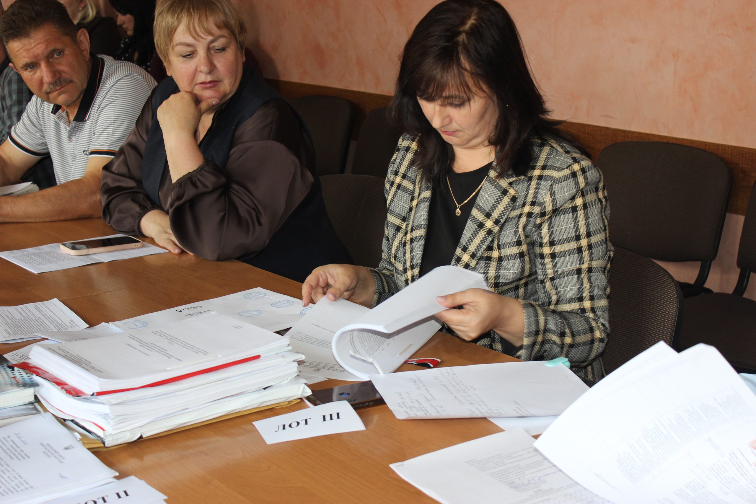 Відбувся конкурс з визначення суб’єктів господарювання на здійснення операцій із збирання та перевезення побутових відходів у Звягельській міській територіальній громаді