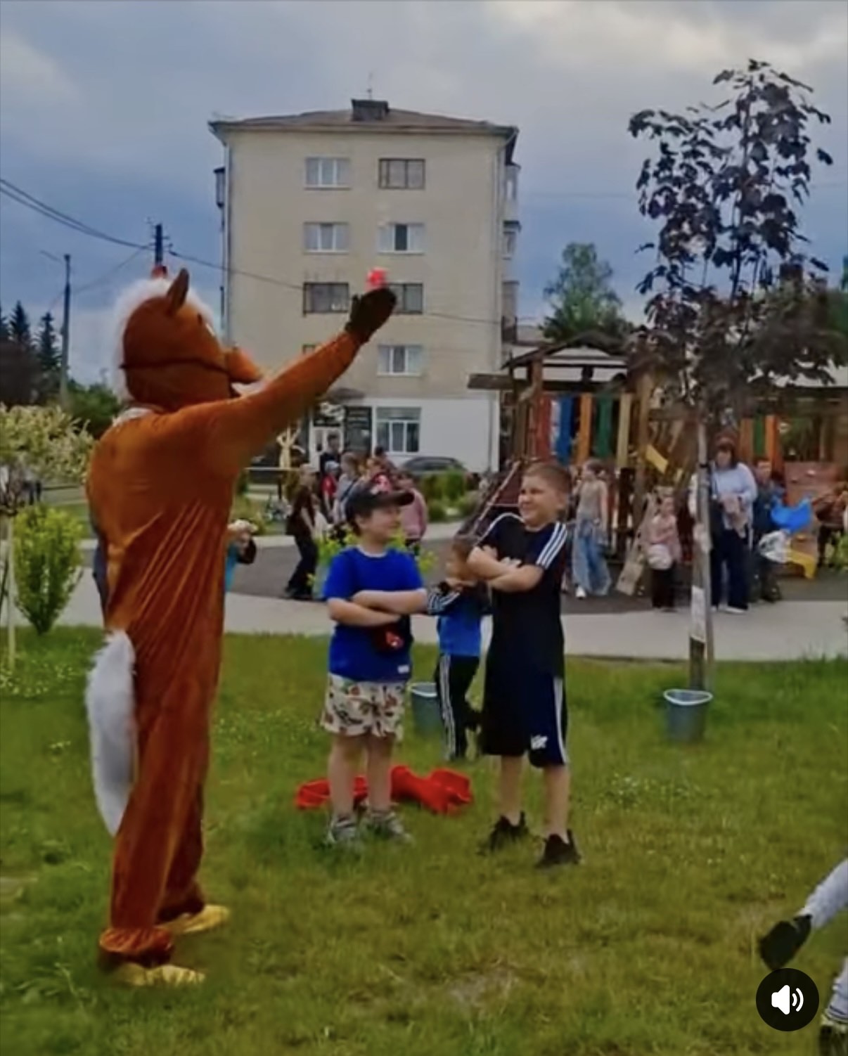 У Звягелі відбувся дитячий ігровий острів «Звягель-Ленд»!
